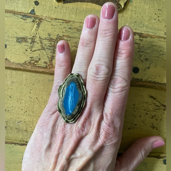 ASOS RING VINTAGE STYLE BOHO CHUNKY RING WOMENS L BRUSHED GOLD OVERSIZED - Picture 2 of 16